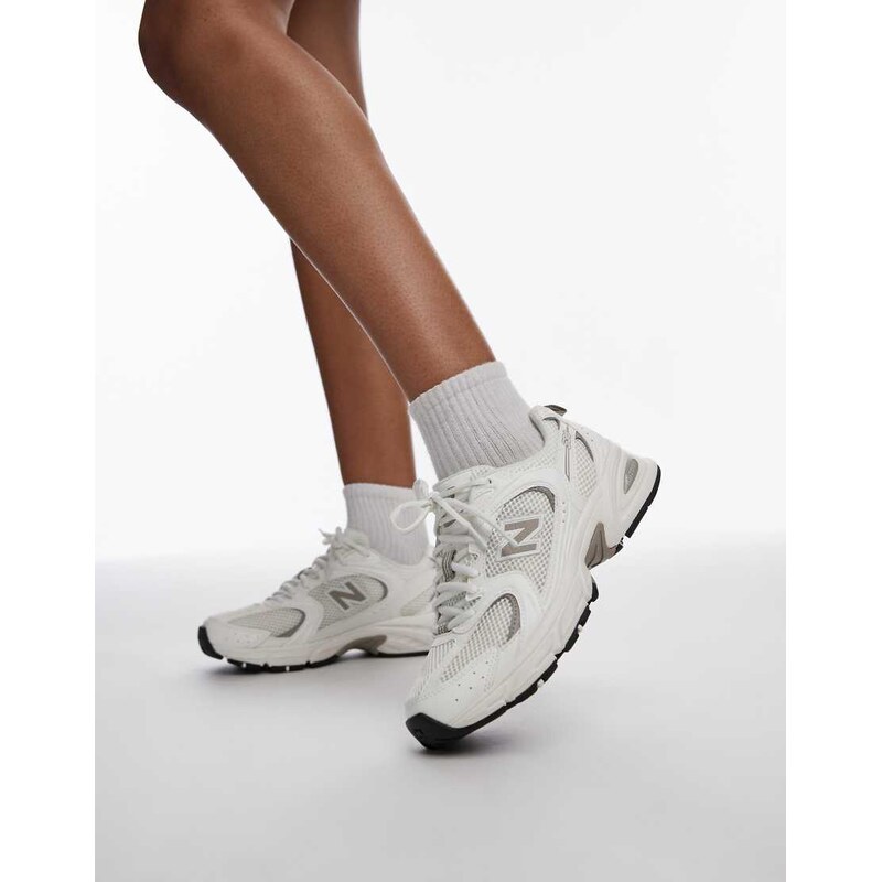 New Balance 530 trainers in off white 103644613