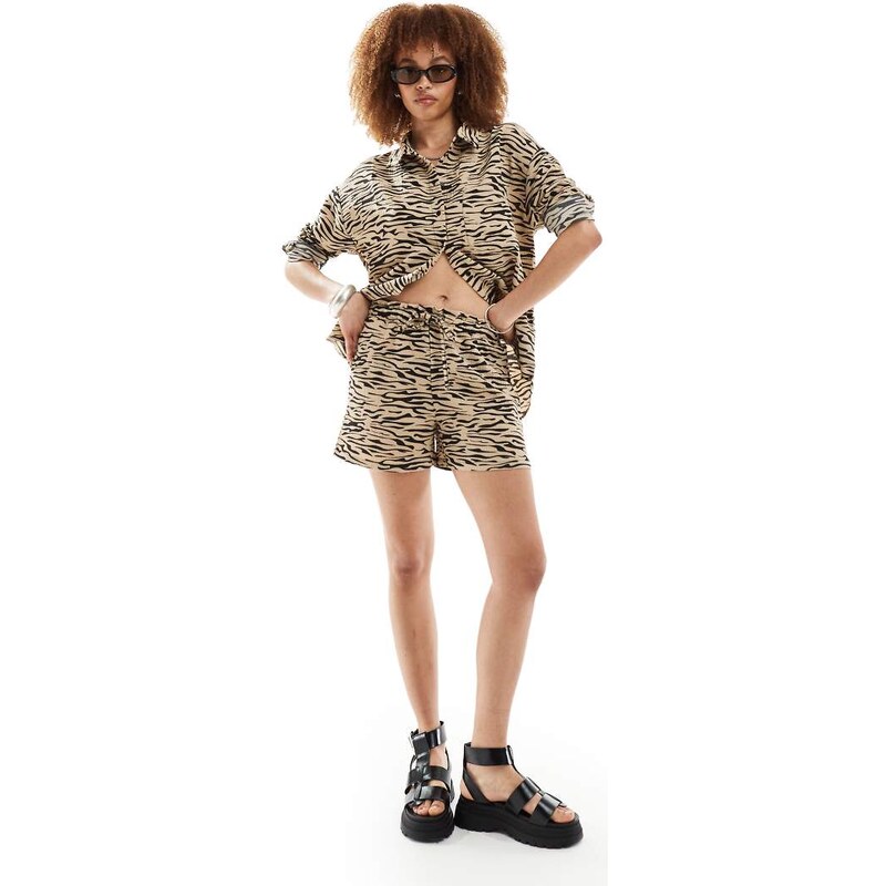 Noisy may high waisted ripple short co-ord in beige zebra-Black 104627345