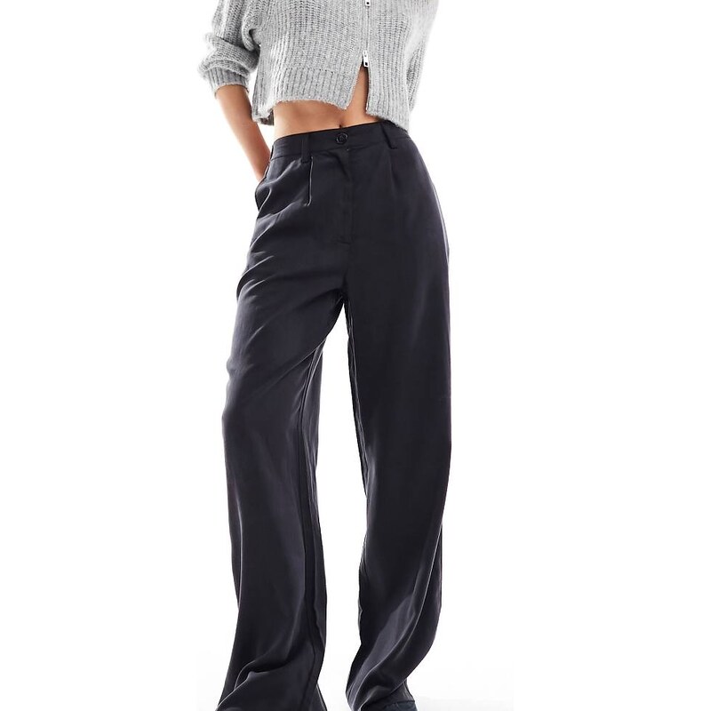 ASOS Tall ASOS DESIGN Tall relaxed straight leg trousers in washed 106097333
