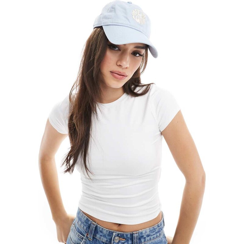 Hollister longline baby t-shirt in white 103854633