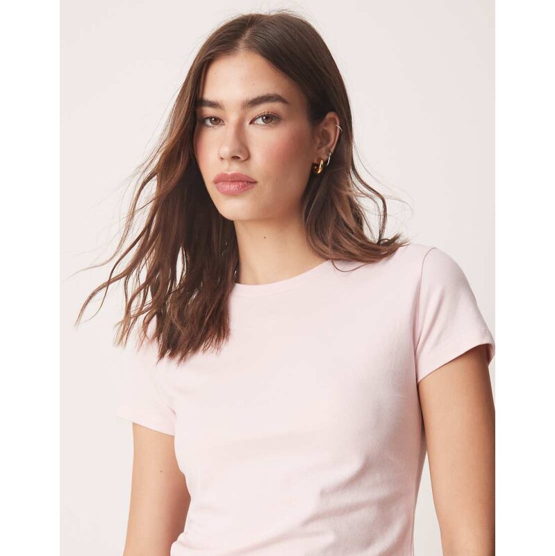 Abercrombie & Fitch short sleeve seamless tuckable baby tee in pink 115565902