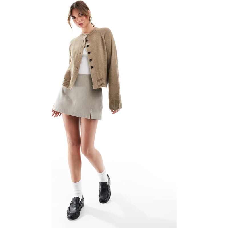 Stradivarius 90s mini skort in taupe pinstripe-Neutral 115718656