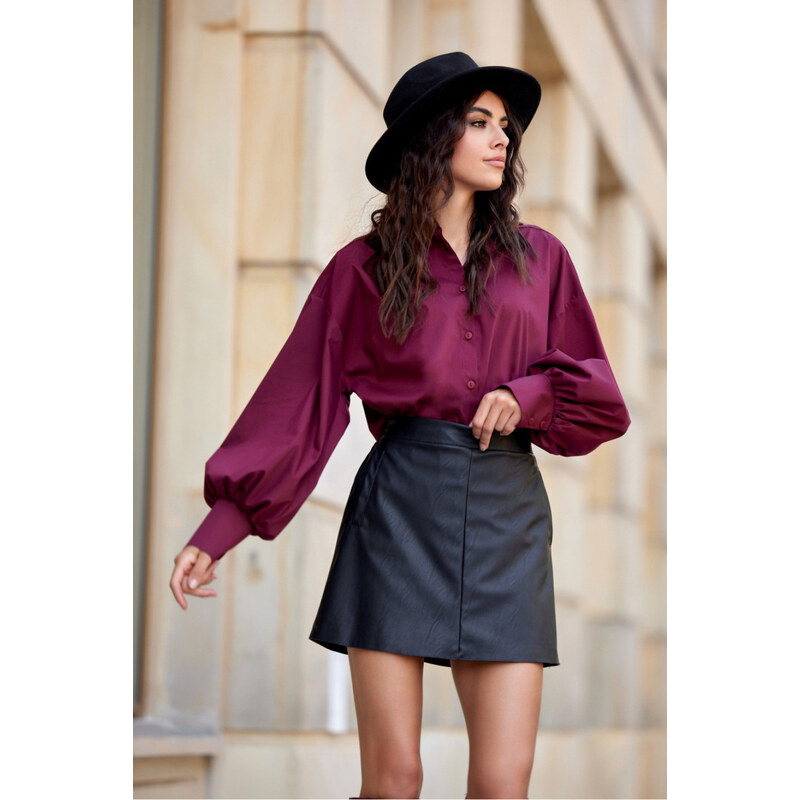 Krátká koženková sukně SPO0052 černá - Roco Fashion