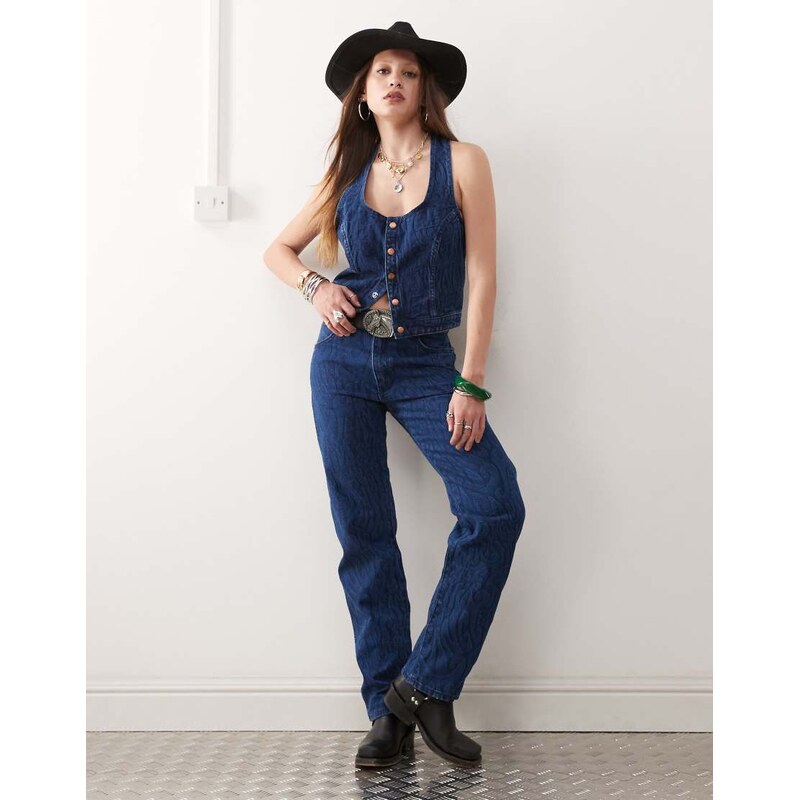 Wrangler co-ord Sunset mom fit jeans with all over print in dark blue 104161101