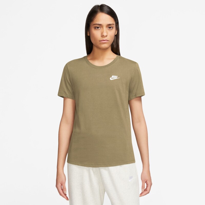 Nike Sportswear Club Essentials Womens T-Shirt PARACHUTE BEIGE