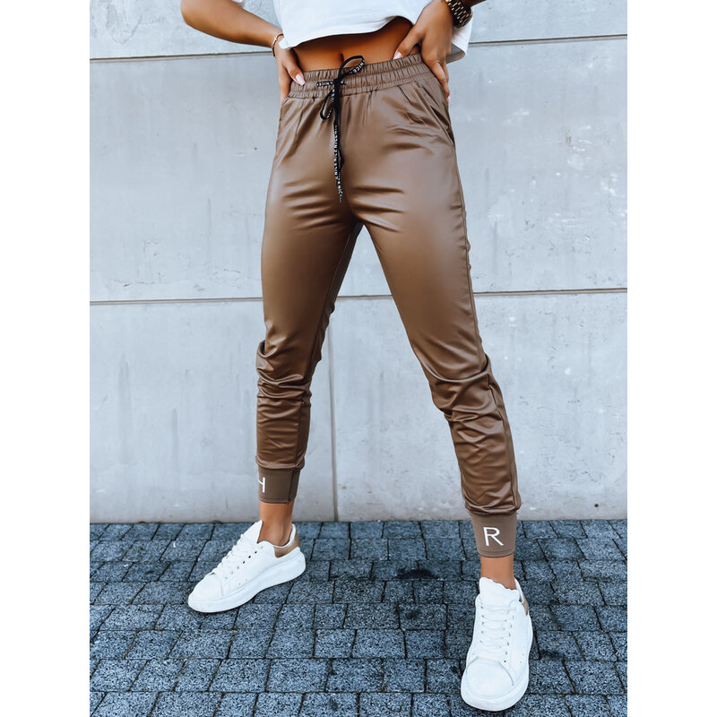 BASIC Tmavě hnědé koženkové jogger kalhoty TERRACE Hnědá