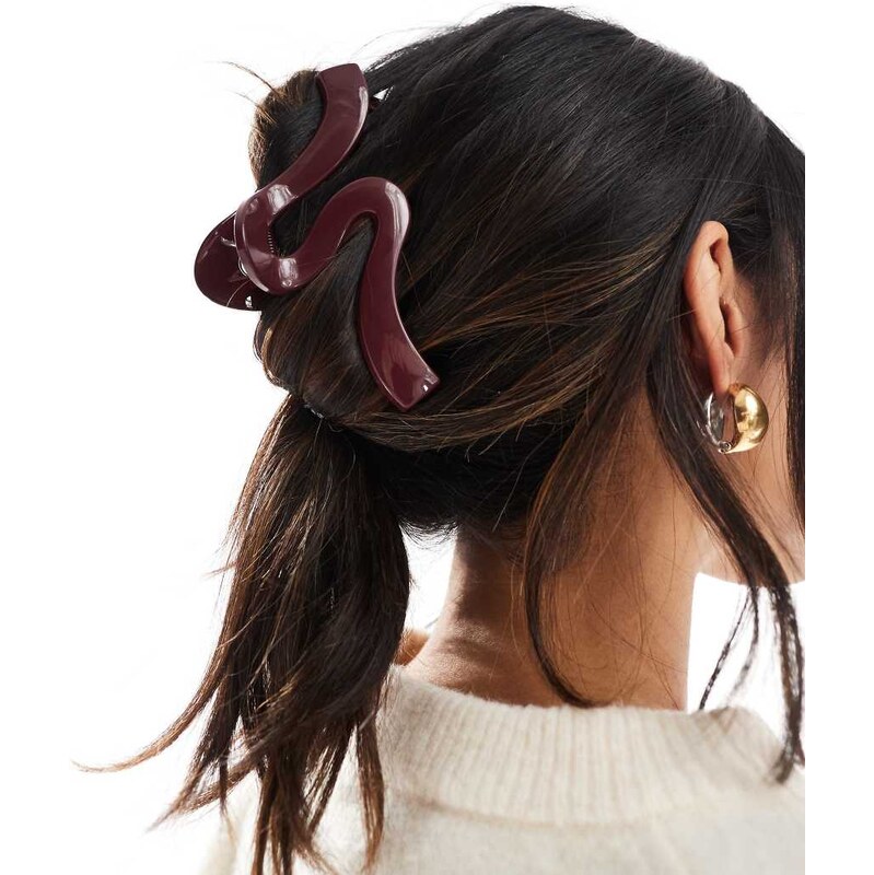 ASOS DESIGN XL hair claw with wave detail in burgundy-Red 104372891