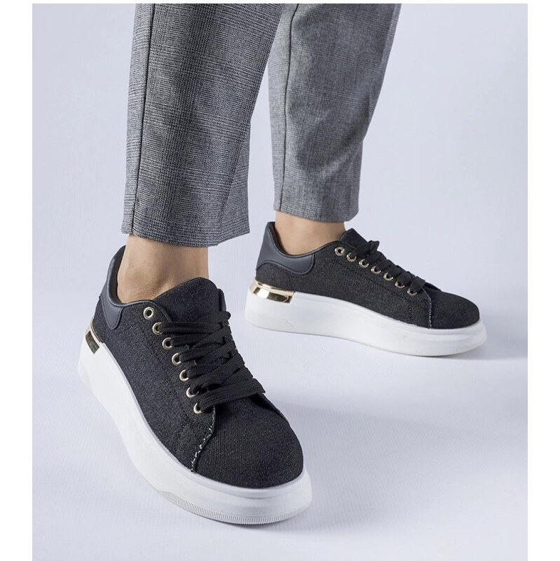 Sportovní boty na platformě model 207618 Solea
