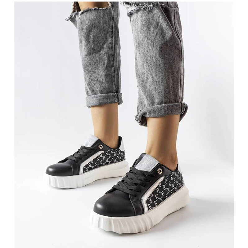 Sportovní boty na platformě model 207783 Solea