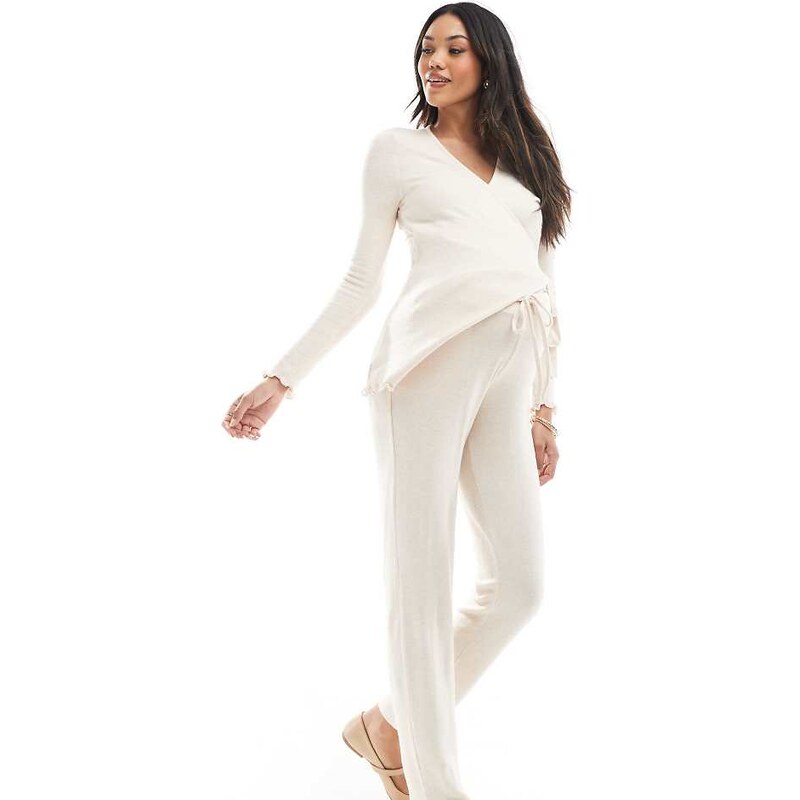 Mama.licious Mamalicious Maternity supersoft tapered jogger co-ord in 104385965