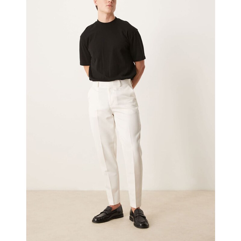 ASOS DESIGN tailored tapered fit trousers in white-Neutral