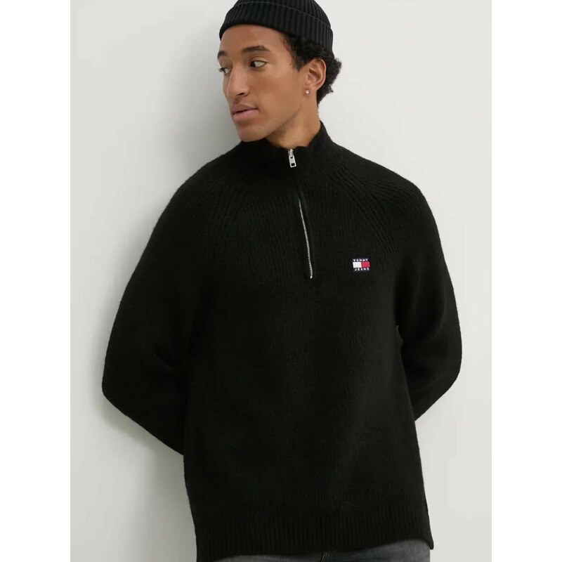 Tommy Jeans pánský černý svetr