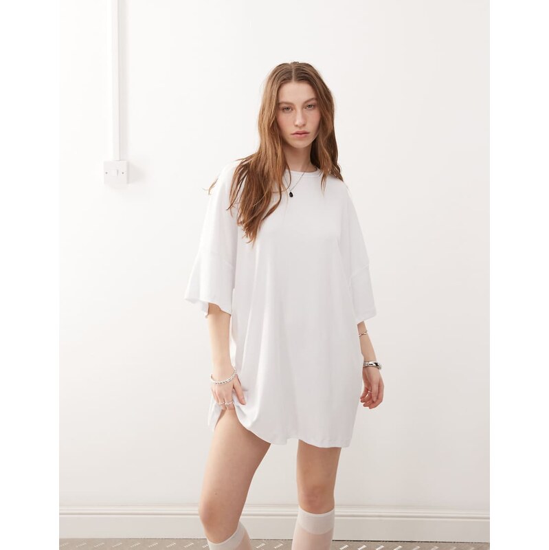 Noisy May boxy t-shirt dress in white 104683852