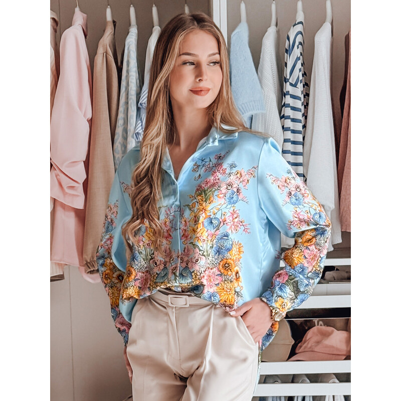 BASIC Světle modrá halenka s květinovým vzorem BLOSSIVA DY0466