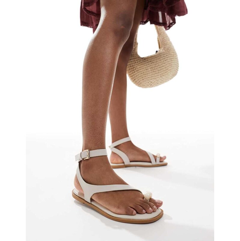 ASOS DESIGN Florrie toe loop strappy sandal in off white 106008343