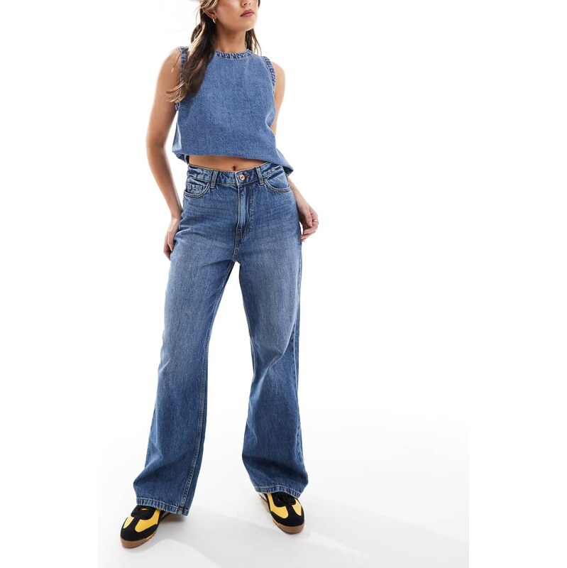 New Look Adalae wide leg jeans in mid blue