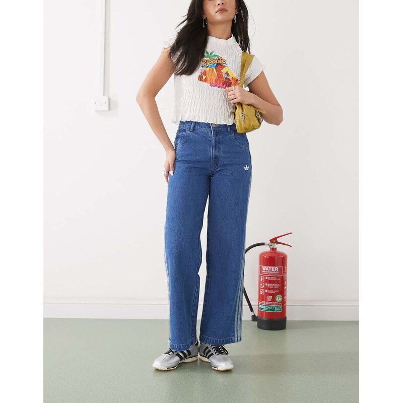 adidas Originals Adicolor 90s jeans in blue 104816381