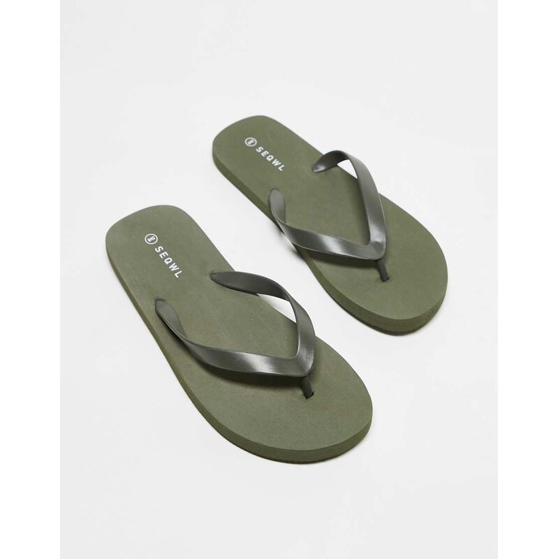 SEQWL Mamun thong flip flops in olive-Green