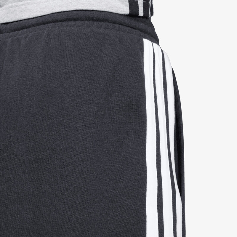 adidas 3-Stripes S