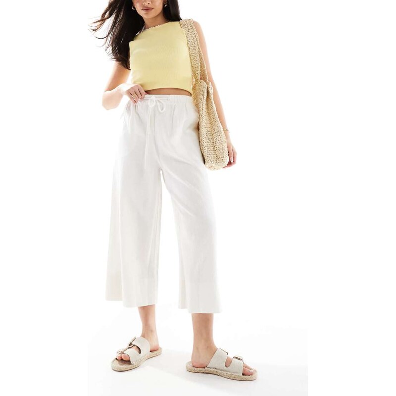 New Look linen cropped trousers in white
