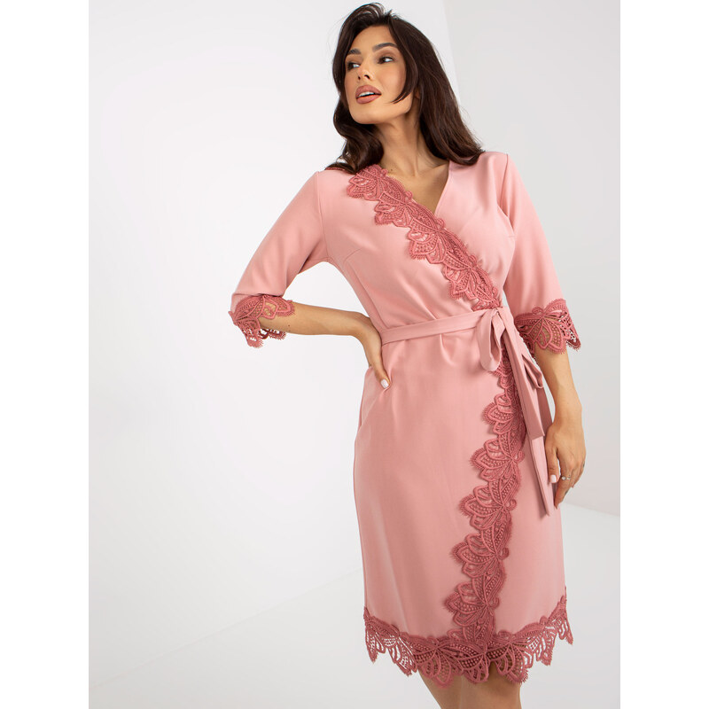 BASIC Růžové koktejlové šaty lemované krajkou --dark pink Pudrová 74831082