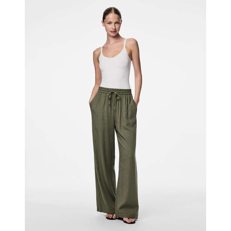 Pieces Wide-leg trousers in green 115512109