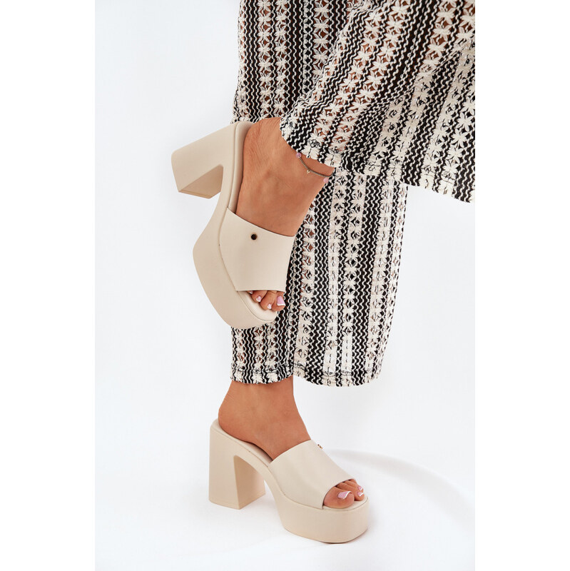 Klapky na podpatku model 209943 Step in style 105198025