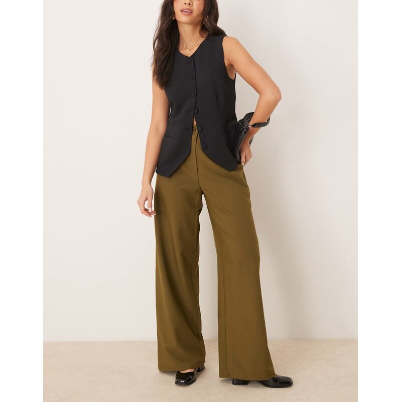ASOS DESIGN tailored relaxed straight leg trousers in Olive-Green 105704929