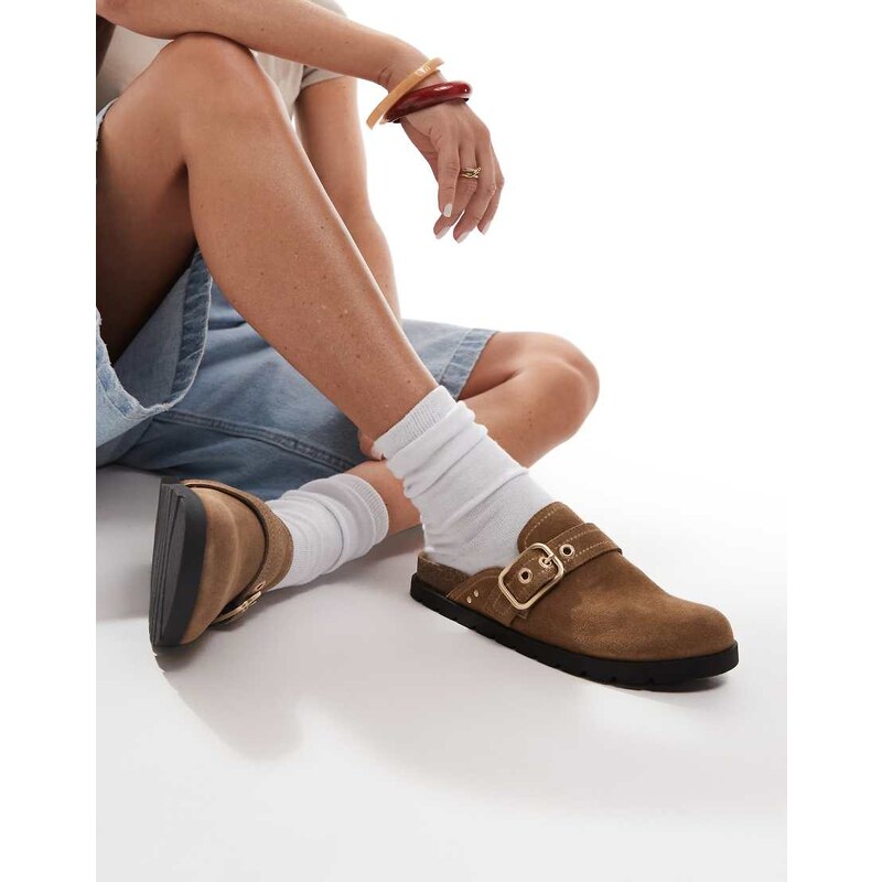 Stradivarius split suede clogs with buckle in beige-Neutral