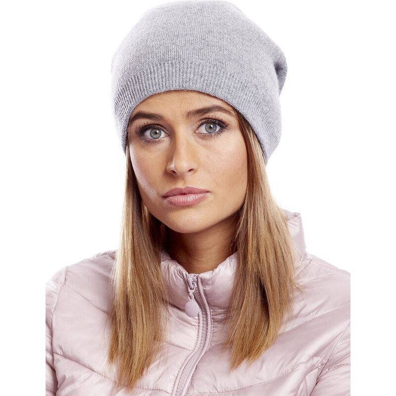 BASIC Světle šedá dámská čepice se střapcem AT-CZ-17285.40-light