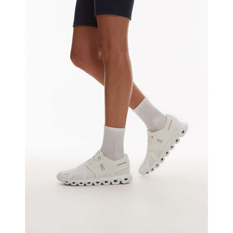 ON Cloud 6 all day trainers in white