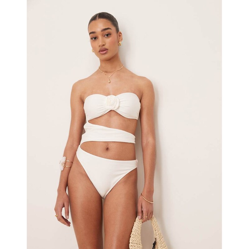 Abercrombie & Fitch cut out side detail swimsuit in white 105357625