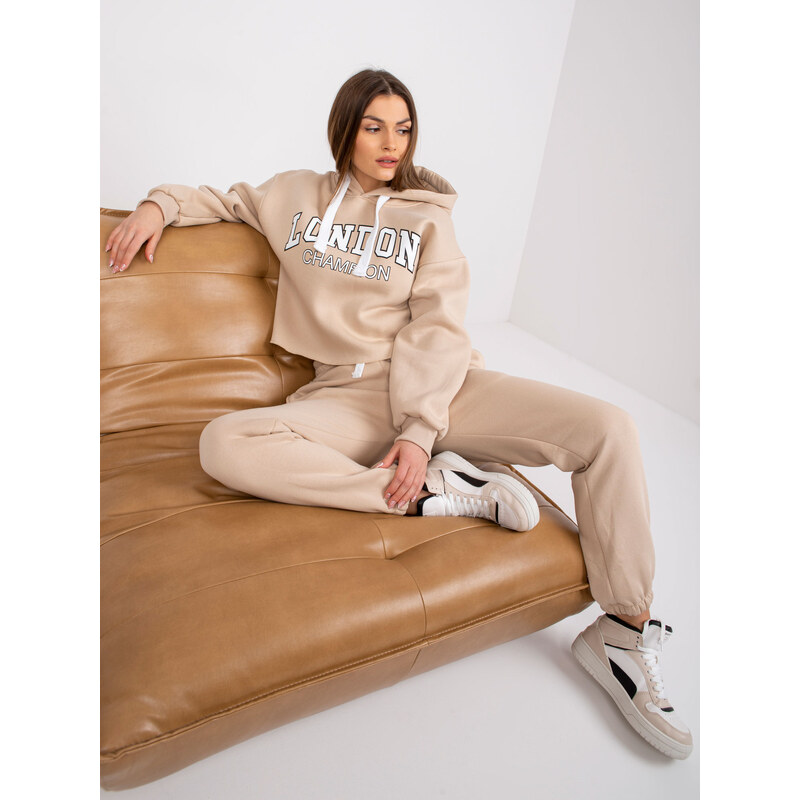 BASIC Béžová teplákovka Laraina s nápisem London --beige 85873643