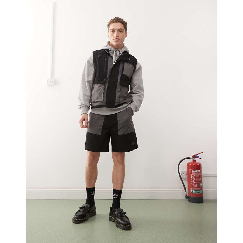 Umbro belted shorts in black and grey