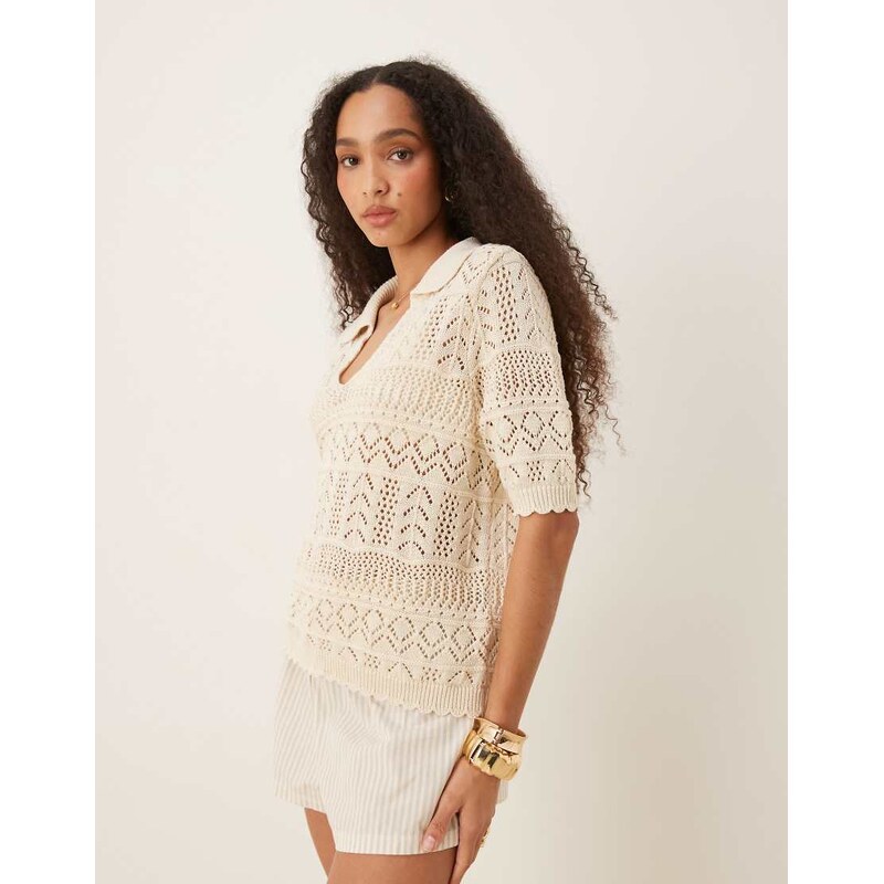 Vila patterned crochet short sleeve knitted polo top in birch cream 105389522