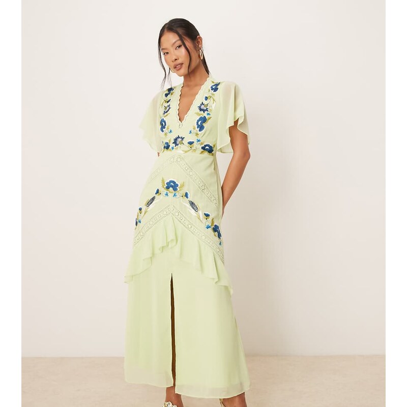 Hope & Ivy Petite embroidered waterfall sleeve maxi dress with lace 106188330