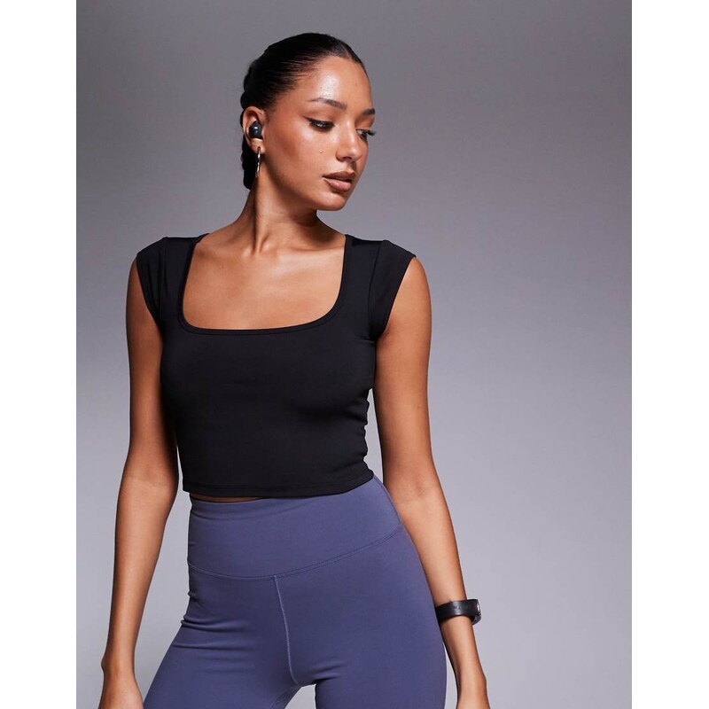 4505 active square neck cap sleeve top in black 109541551