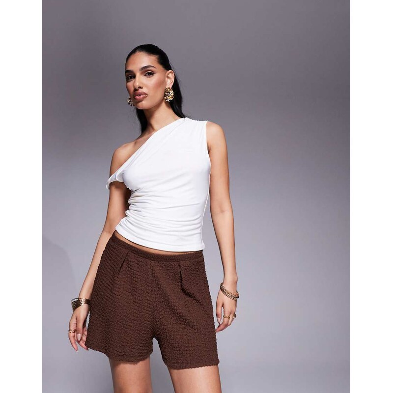 ASOS DESIGN textured shorts in chocolate-Brown 105404513