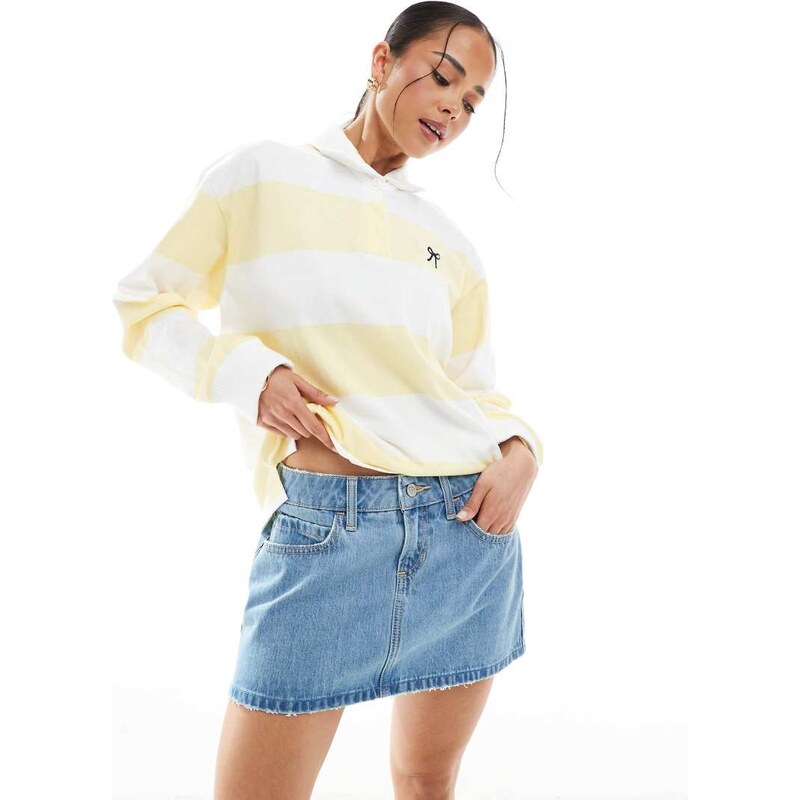 Hollister low rise mini frayed denim skirt in mid blue wash 105542090