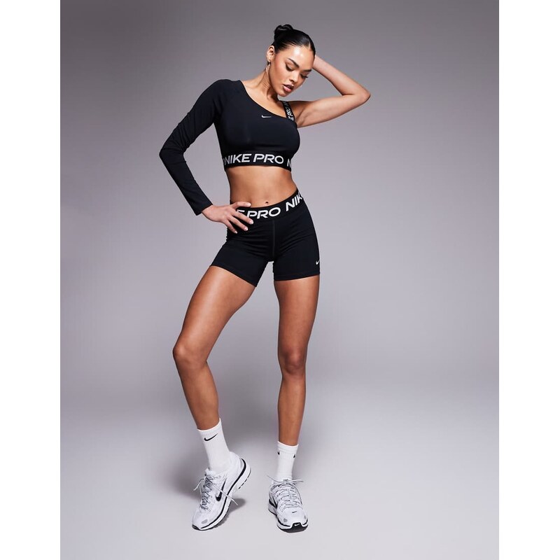 Nike Training Nike Pro Training 365 5 inch legging shorts in
