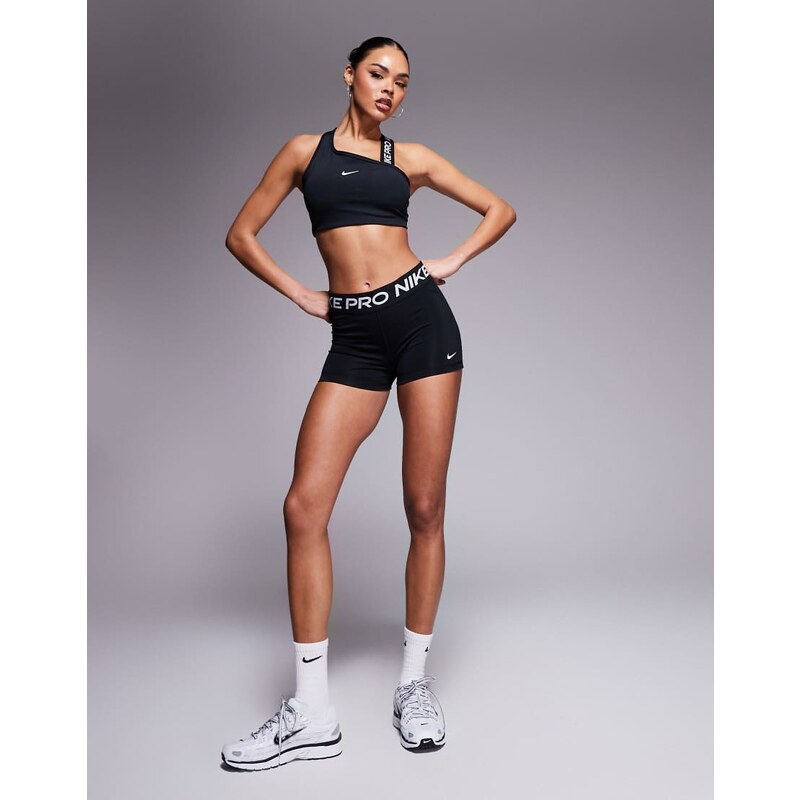 Nike Training Nike Pro Training 365 3 inch legging shorts in