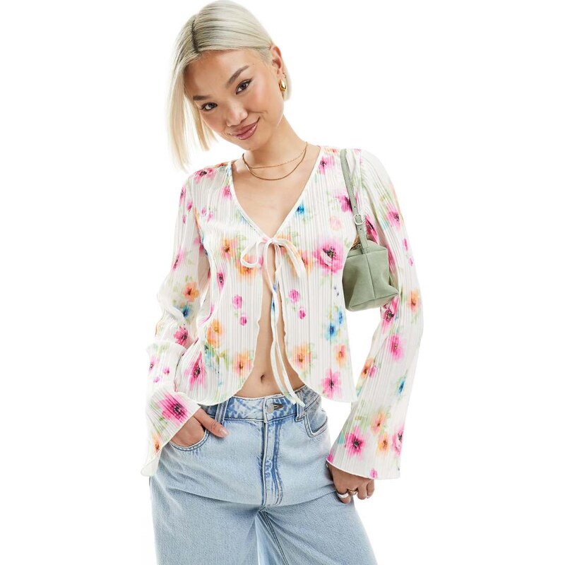 Pieces plisse long sleeve tie front top in white floral print 105458292