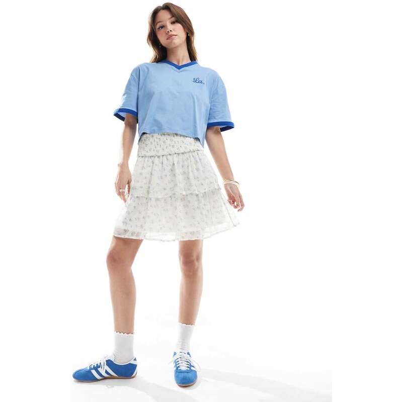 Vero Moda Smilla tiered mini skirt in blue ditsy floral-White 105572470