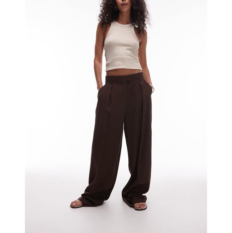 Mango relaxed pintuck tailored trousers in chocolate-Brown 105649817