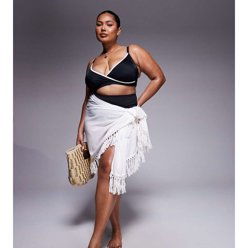 ASOS Curve ASOS DESIGN Curve beach sarong with fringing in white 105906825