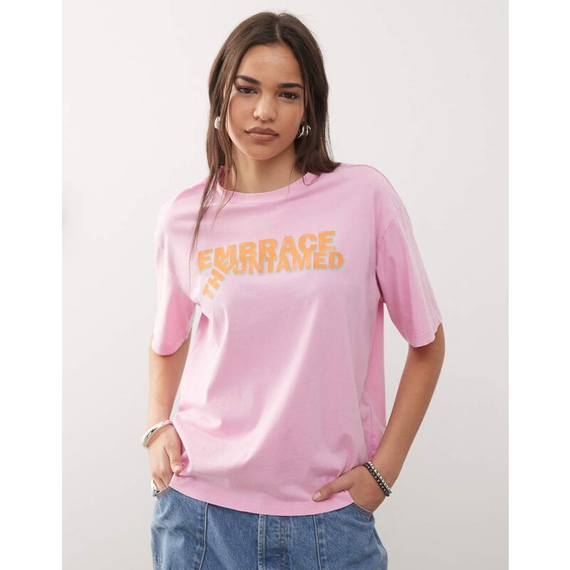 Noisy May oversized tee with front slogan in pink 105682824