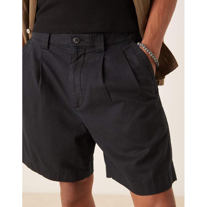 Abercrombie & Fitch 9 pleated short in black 105754356