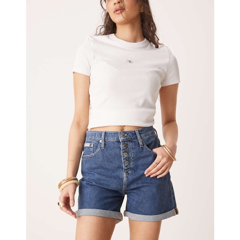 Calvin Klein Jeans turn up mom shorts in dark wash-Blue 105757330