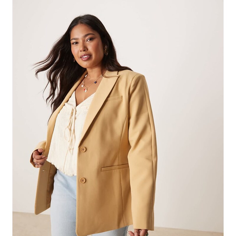 ASOS DESIGN Curve moulded hip blazer in caramel-Neutral 105597780