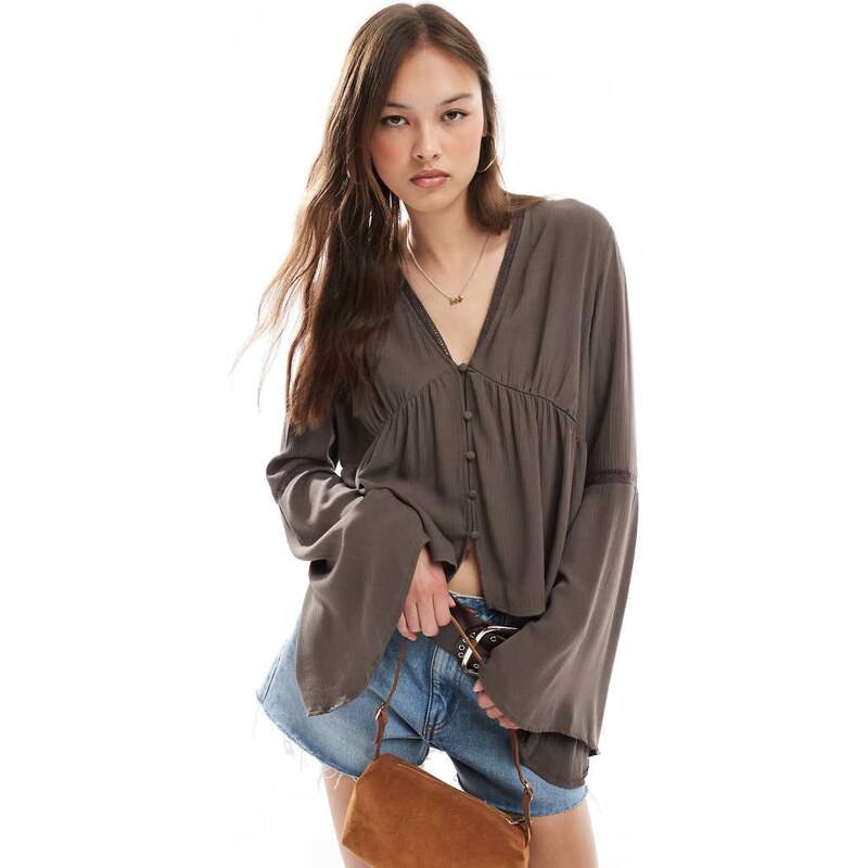 Miss Selfridge flare sleeve button up peplum blouse in chocolate-Brown 105819619